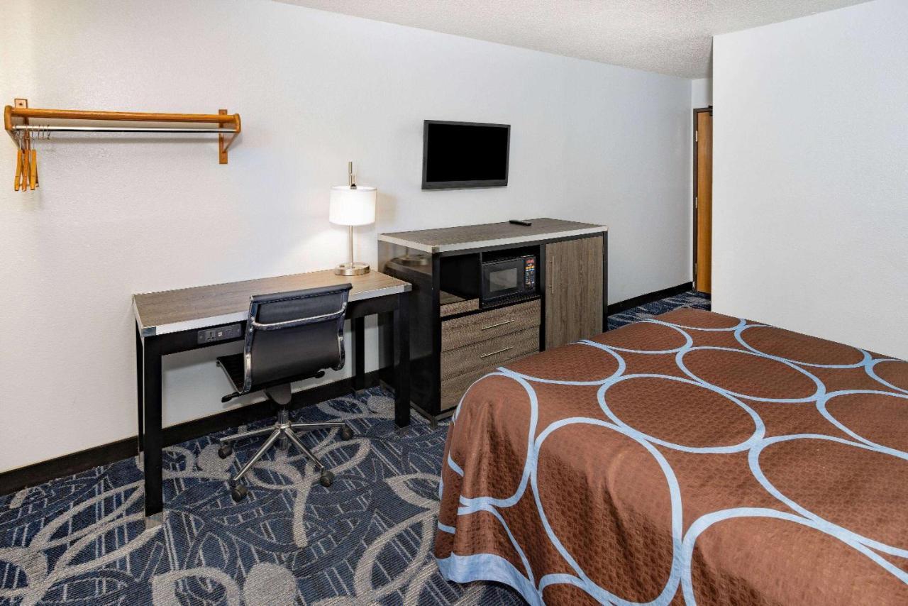 Super 8 By Wyndham Johnstown/Gloversville Exterior foto